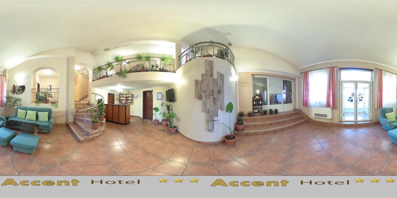 Family Hotel Accent Razgrad Экстерьер фото